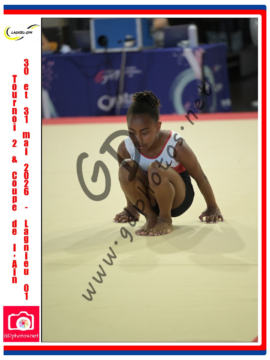 4563866