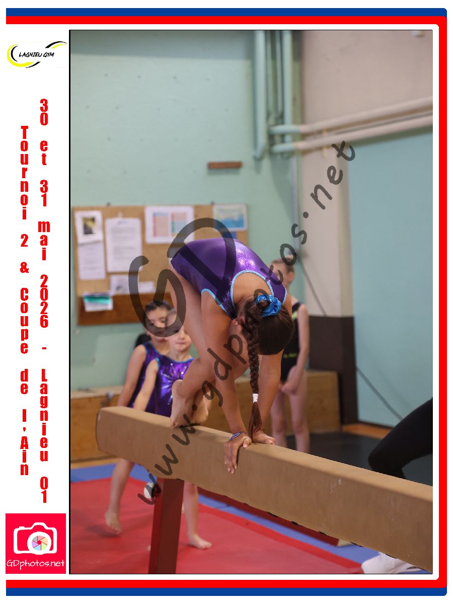 4566157